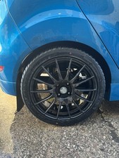 17” alloys with tyres, 4x108
