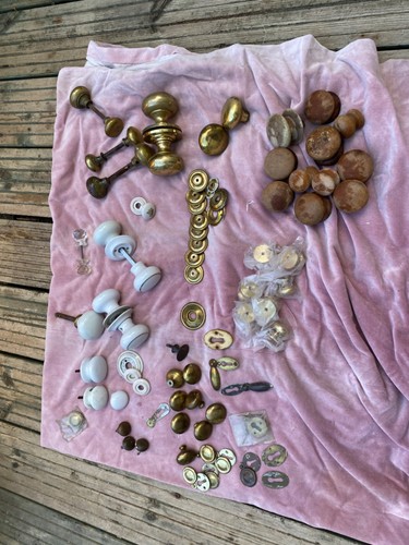 Job lot brass ceramic door - lot,