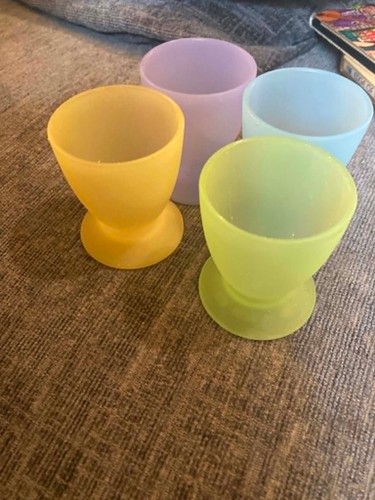 Vintage pastel plastic - pastel, egg