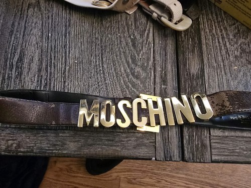 Moschino gold letter leather - gold,