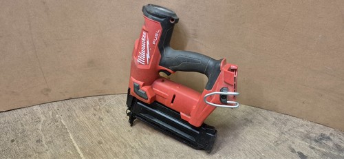 Milwaukee m18fn18gs 18v - milwaukee,