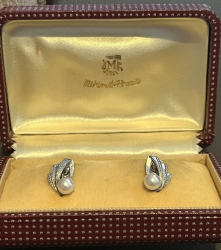Boxed vintage mikimoto akoya - boxed,