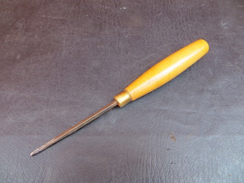 Vintage carving gouge - carving,