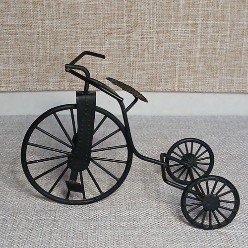 Vintage miniature black - vintage,