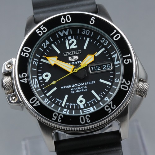 Near mint seiko sports - near,