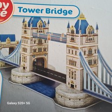 BRAND NEW!! - PLAY TIVE - LONDON 3D PUZZLE - TOWER BRIDGE - 40 PIECES 42CM LONG 