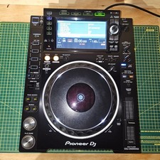 Pioneer CDJ 2000NXS2 Nexus 2 Excellent Condition - Flightcased.