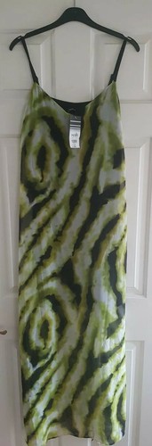 Wallis bnwt size - wallis,