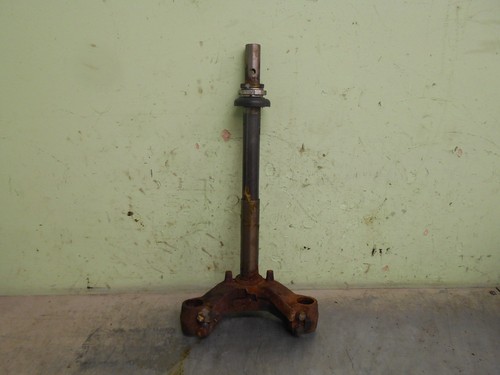 Suzuki fork yoke - suzuki,