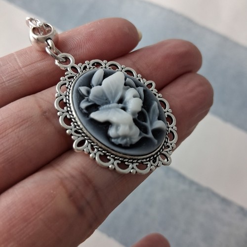Butterfly cameo pendant - butterfly,