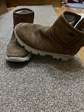 Ugg Ankle Boots Brown Size4