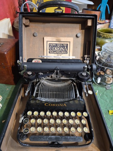 Antique corona folding - corona,