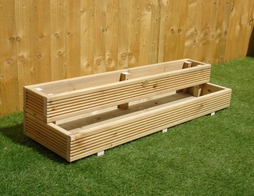 Two tiered garden level steps - level,