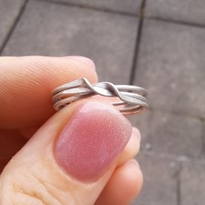 Threads Of Life Silver Ring size J