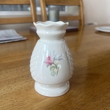 Donegal Parian China Irish Rose Pattern Scalloped Fluted Rim Bone China Vase