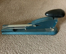 Vintage Vanguard No.6 Stapler