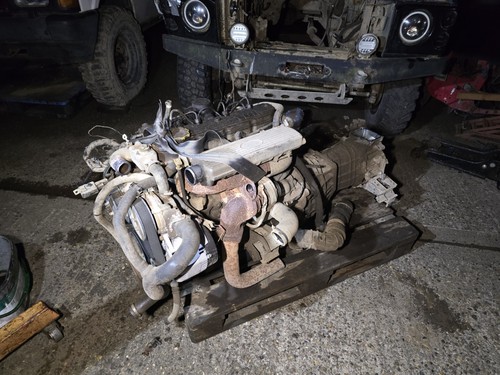Land rover 300tdi engine - land,