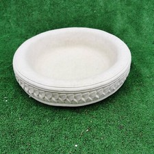 Round Leaf Design Concrete Birdbath Top Cream