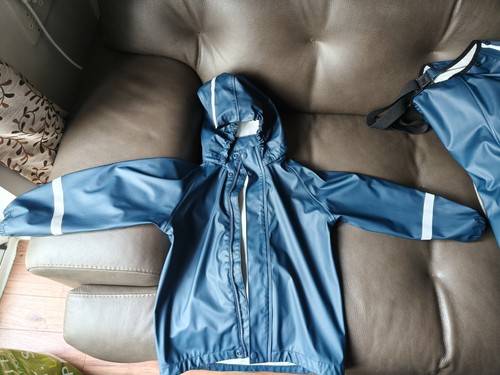 Reima raincoat completely