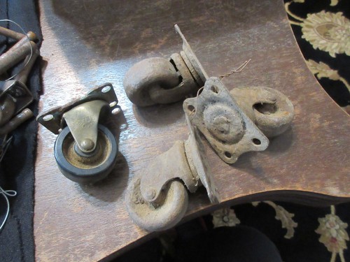 Vintage casters cast iron - vintage,