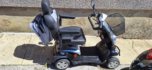 Mobility scooter with canopy - mobility,