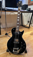 Customised Hoyer Black