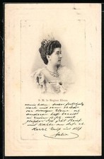 Queen Elena of Italy, Side