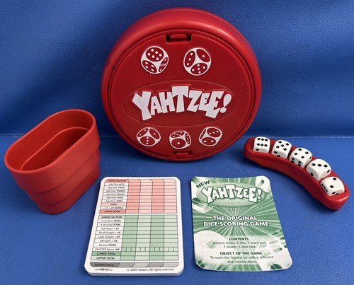 Travel yahtzee game hasbro - game,