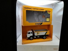 Britain's Tarmac Lorry 2005 1/32 Scale Farm Auto way Excellent Condition + Box