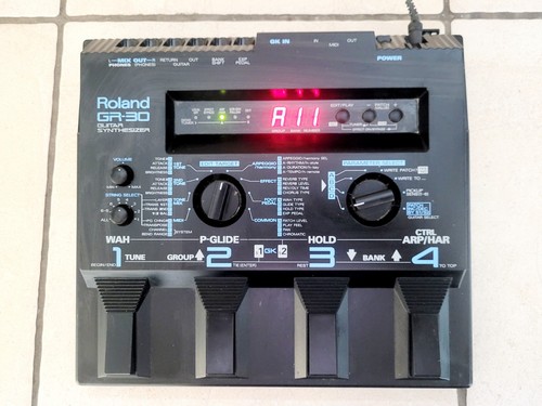 Roland guitar - gr-30,