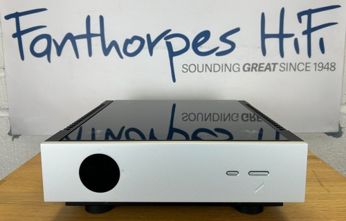 Quad artera pre amplifier - artera,