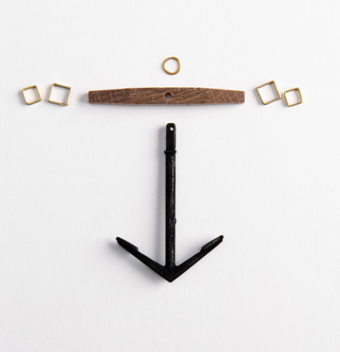 Amati spanish style anchor - style,