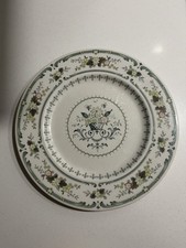 1 x Dinner Plate Royal Doulton