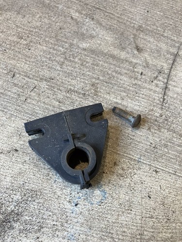 Front axle plastic runner - front,