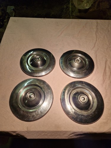 Peugeot 504 wheel hub - , cap