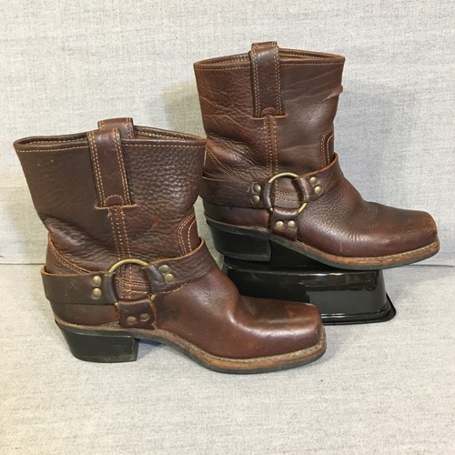 Frye women leather - 8r,