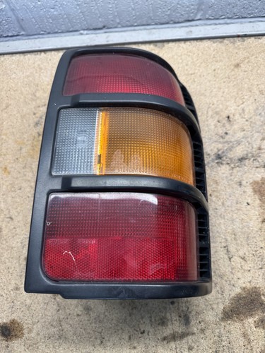 Mitsubishi pajero rear light - ,