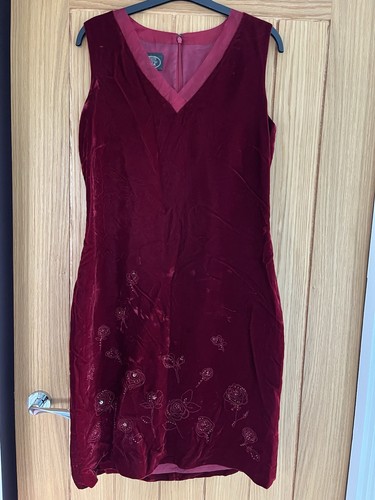 Laura ashley velvet dress size - laura,
