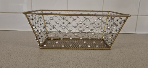 Estee lauder wire - lauder, display