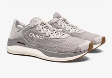 NWOT OLUKAI Men's Ahi Water