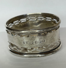 ENGLISH SILVER NAPKIN RING