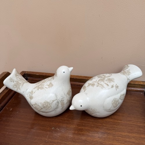 Beautiful pair ceramic - beautiful,