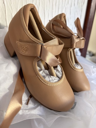 New dream pairs - tan, tap