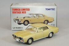 Tomytec Tomy Tomica Vintage LV-N251a Nissan Cedric 4 Door HT F-Type 1:64