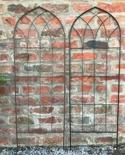 Gothic Garden Trellises Climbing Plant Wall Metal Trellis Privacy Trellis 118 cm
