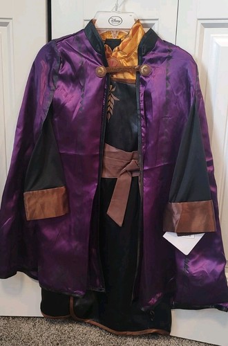 Nwt disney store 6 - store, 5/6