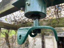 Tyre Swing Heavy Duty Swivel Fixing Bracket with 3 Point Hanging.