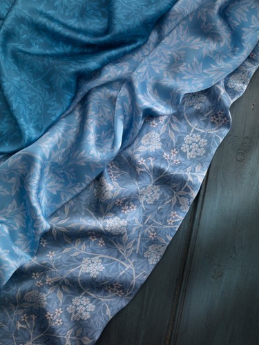 Jasmine vintage blues - v&a,
