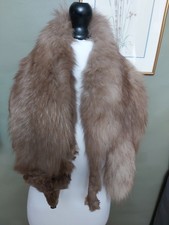 VINTAGE LIGHT BROWN REAL FOX FUR STOLE - WHOLE BODY