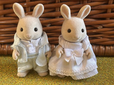 Sylvanian Family Honeydew Milk Rabbit Bride Groom Wedding Calico Critters Flair